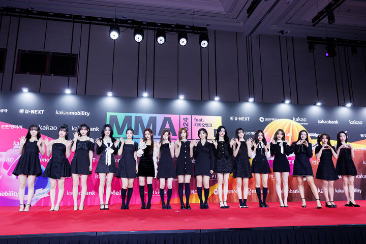 트리플에스, ‘걸스 네버 다이’ 열풍 잇는다…상반기 완전체 컴백