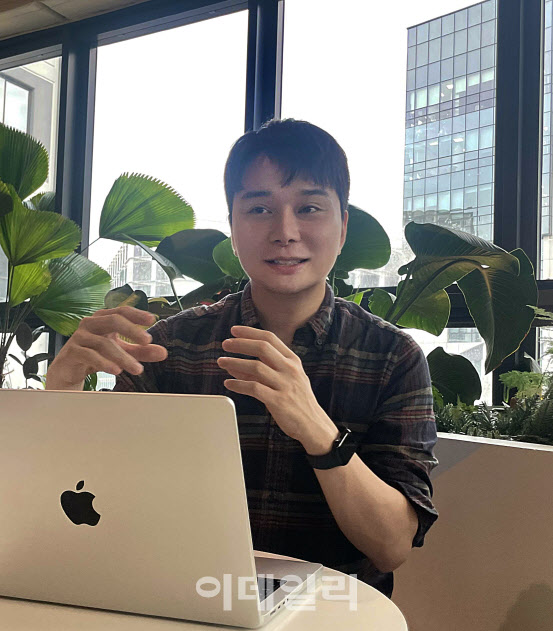 “K팝에 게임과 애니를 더했다”…투자자 홀린 버추얼 아이돌